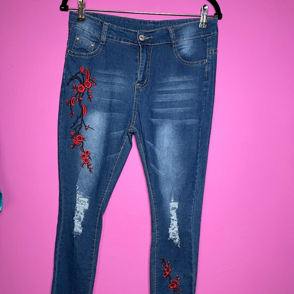 Embroidered  stretched denim jeans